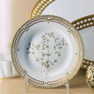 Flora Danica 17cm Dessert Plate Cerastium Glutinosum Fr.